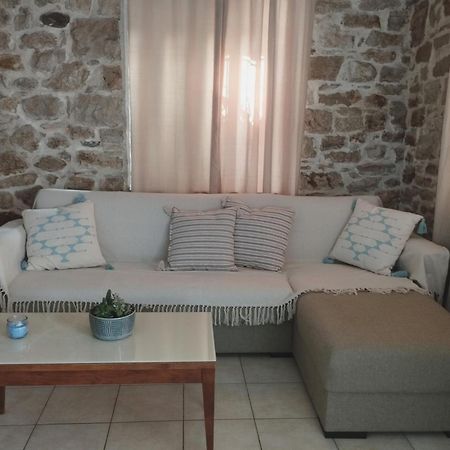 Το Πέτρινο Apartamento Aitoliko Quarto foto
